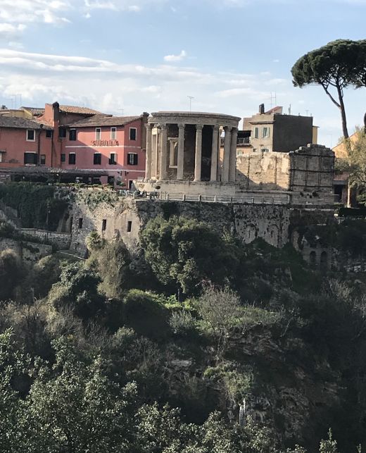 Die Tempel von Vesta und Sibilla (300-200 v. Chr.)